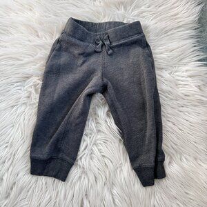 Primary gray sweatpants size 12-18 months